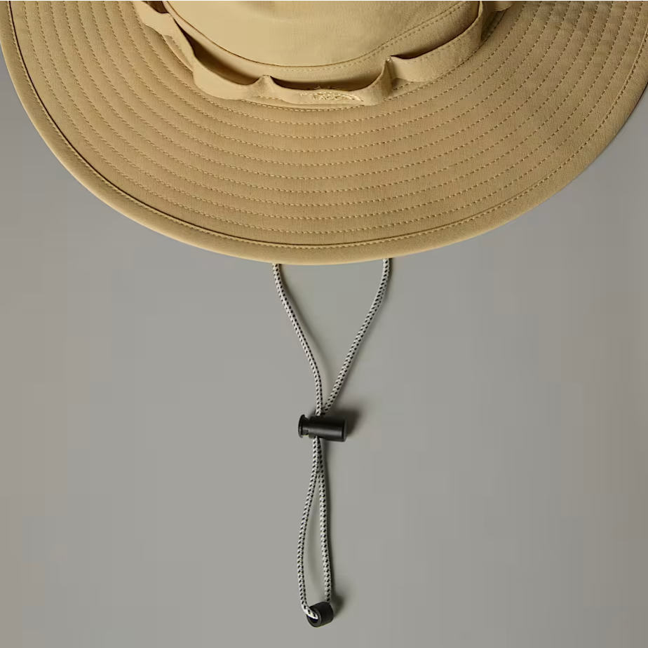 Chapeau Class V