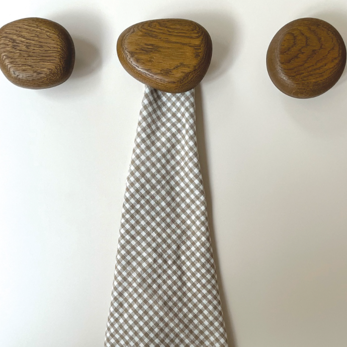 Patère galet de bois