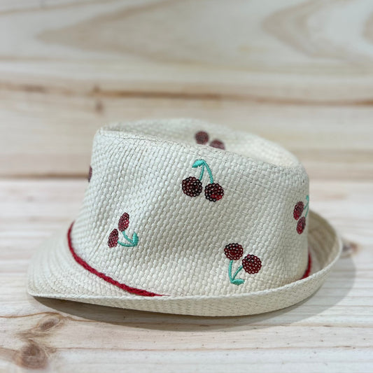 Chapeau cerises