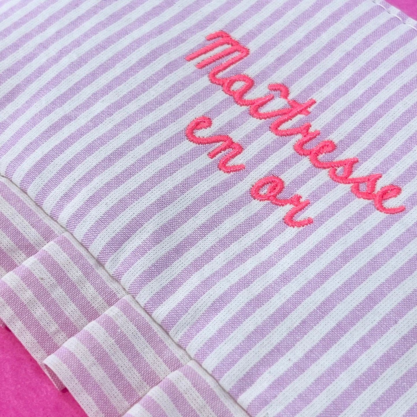 POCHETTE - Maîtresse en or