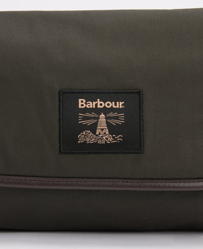 BARBOUR - Wax Hanging Washbag