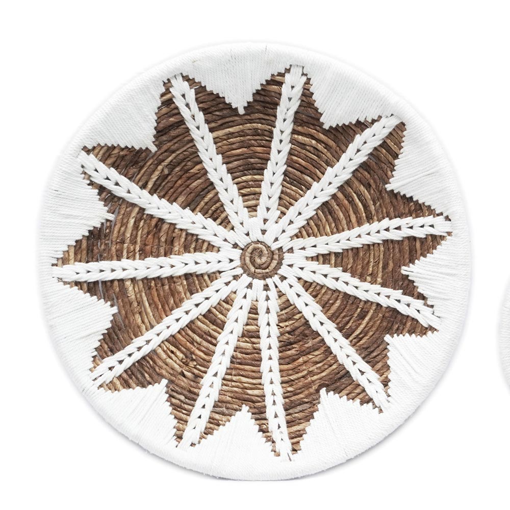 Décoration murale ronde motif rosace blanche