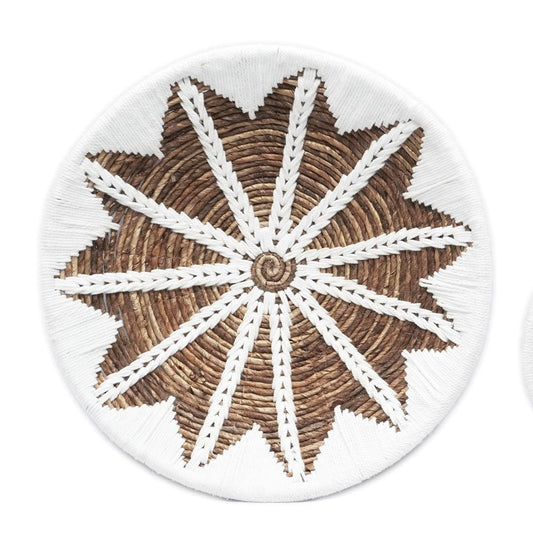 Décoration murale ronde motif rosace blanche