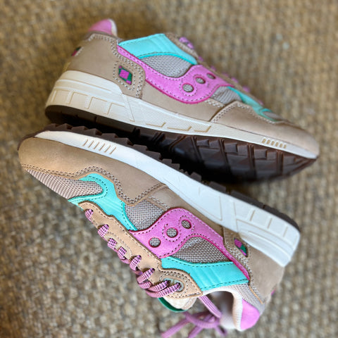 SAUCONY SHADOW 5000 - GRAY/PINK